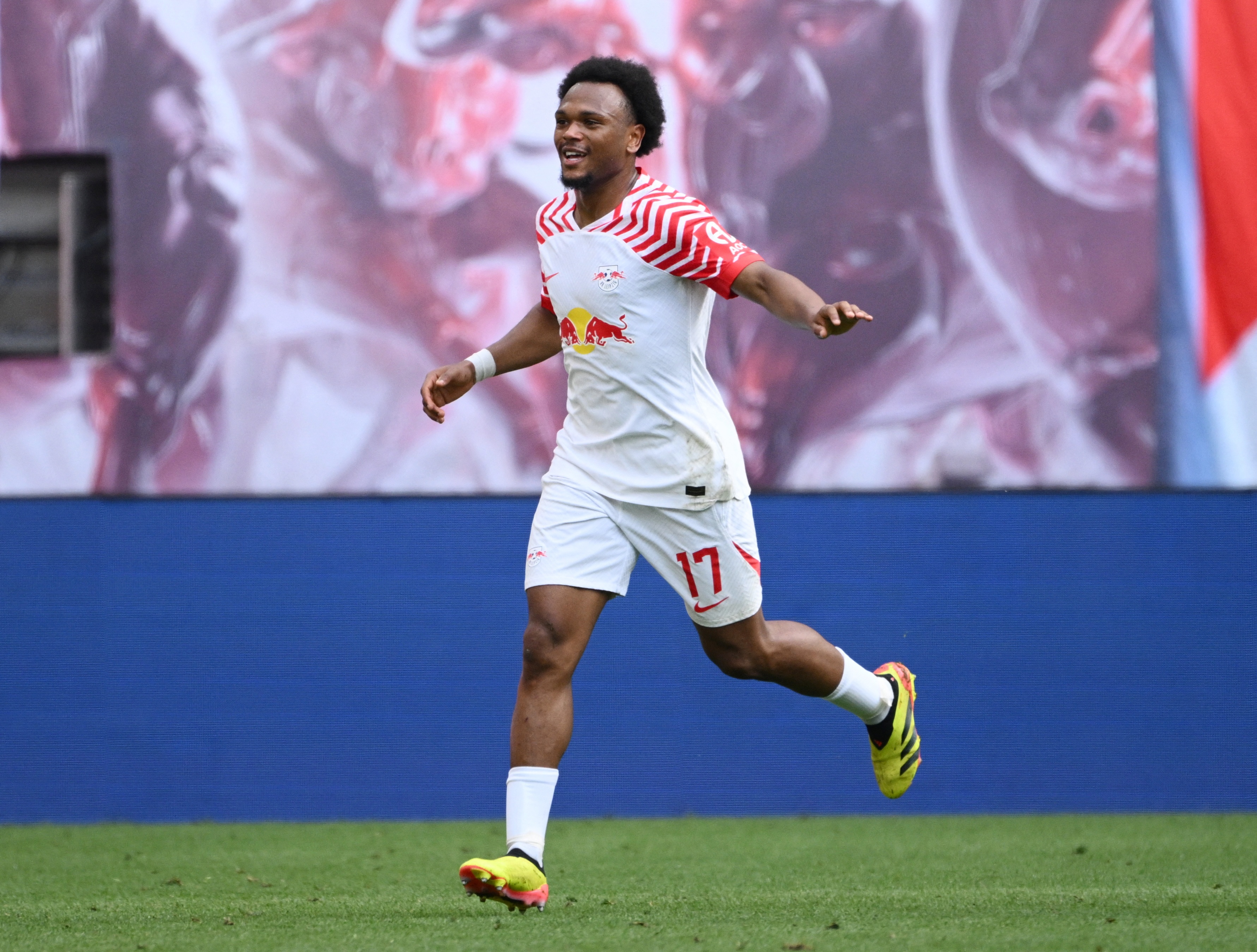 这条线索是, 会方面