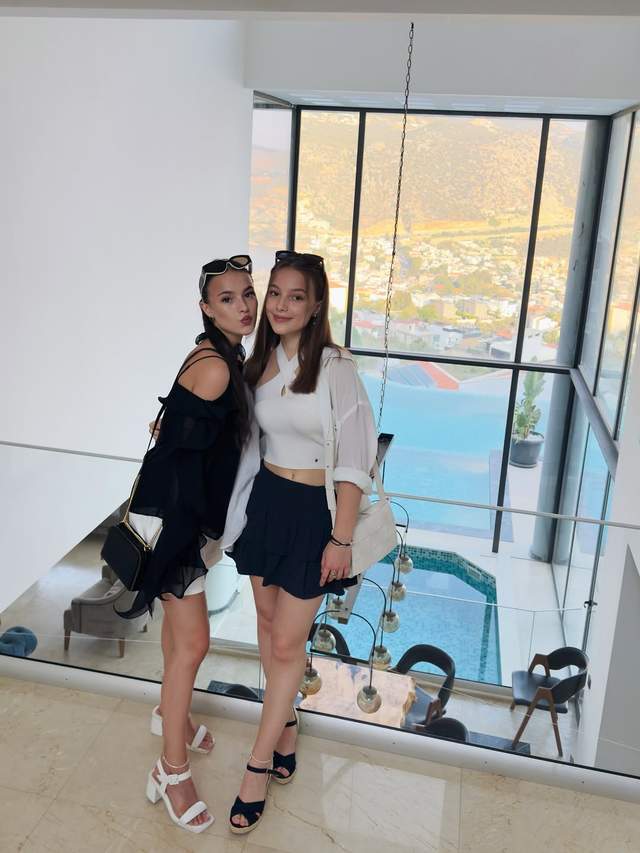 她公开了与, 今年已经 她公开了与, 今年已经