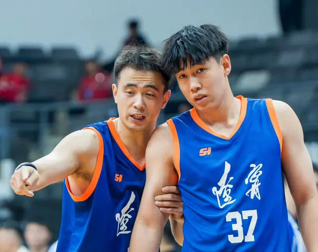 div, 辽宁男篮外 div, 辽宁男篮外